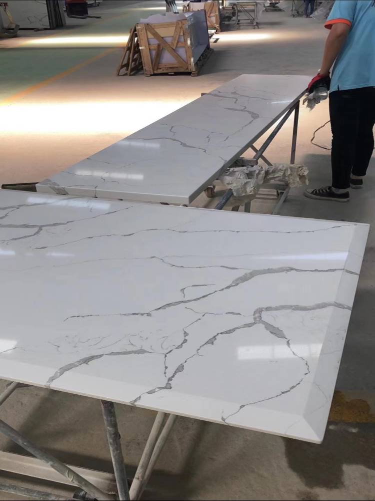 Countertop Calacatta