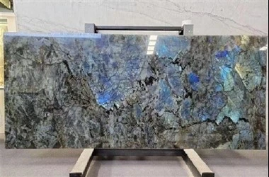 Labradorit modre granitne plošče